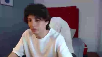 Marcoviolet live cam on Cam4