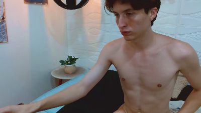 Marcoviolet live cam on Cam4