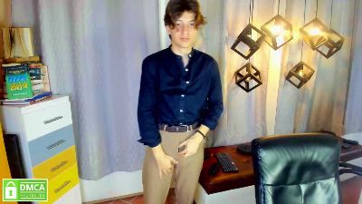 Marcoviolet live cam on Cam4