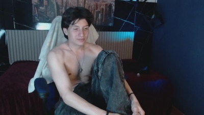 Marcoviolet live cam on Cam4