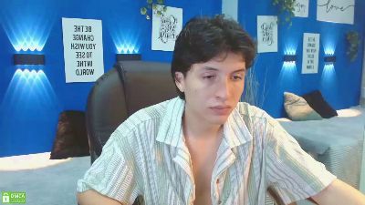 Marcoviolet live cam on Cam4