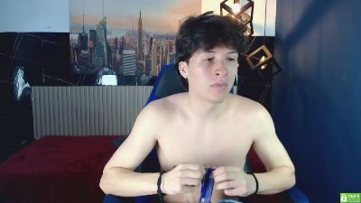 Marcoviolet live cam on Cam4