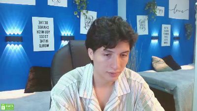 Marcoviolet live cam on Cam4