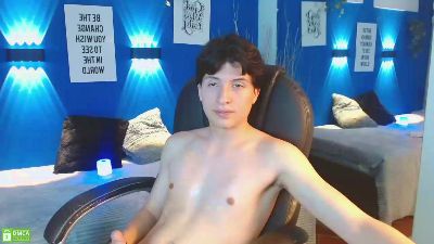 Marcoviolet live cam on Cam4