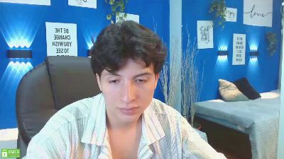 Marcoviolet live cam on Cam4