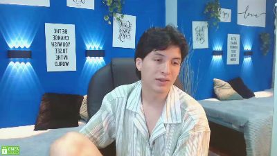 Marcoviolet live cam on Cam4