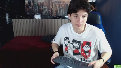 Marcoviolet live cam on Cam4