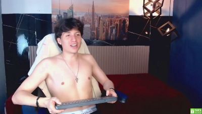 Marcoviolet live cam on Cam4