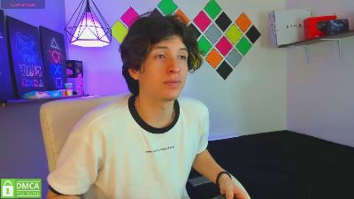 Marcoviolet live cam on Cam4