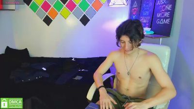 Marcoviolet live cam on Cam4