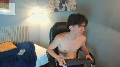 Marcoviolet live cam on Cam4