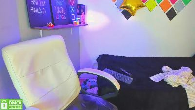 Marcoviolet live cam on Cam4