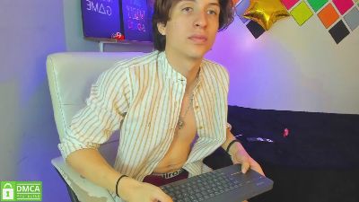 Marcoviolet live cam on Cam4