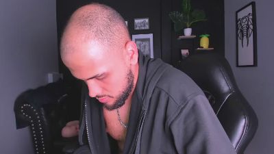 Marcus_Soler live cam on Cam4