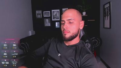 Marcus_Soler live cam on Cam4