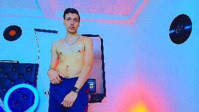Marcus_hanks1 live cam on Cam4