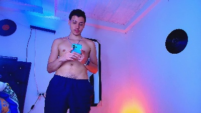 Marcus_hanks1 live cam on Cam4
