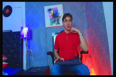 Marcus_hanks1 live cam on Cam4