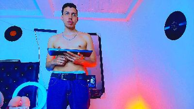 Marcus_hanks1 live cam on Cam4