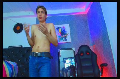 Marcus_hanks1 live cam on Cam4