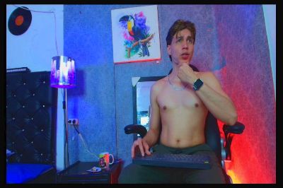 Marcus_hanks1 live cam on Cam4