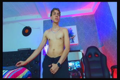 Marcus_hanks1 live cam on Cam4