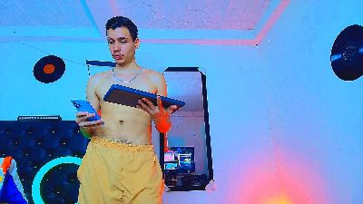Marcus_hanks1 live cam on Cam4