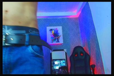 Marcus_hanks1 live cam on Cam4