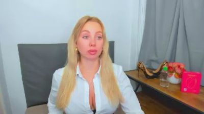 MargaritaFlirt live cam on Cam4