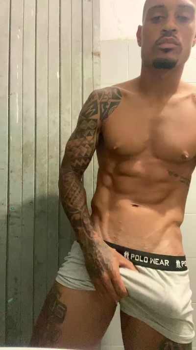 Marginalbaiano live cam on Cam4
