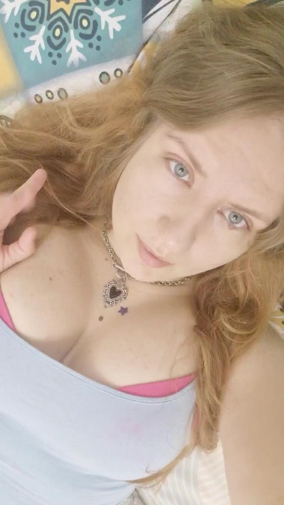 MariaLove8 live cam on Cam4