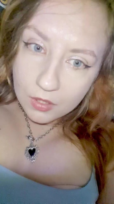 MariaLove8 live cam on Cam4