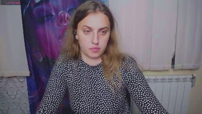 MariaSmilee_ live cam on Cam4