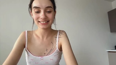 MariaZatorski live cam on Cam4