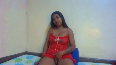 Mariahchaude live cam on Cam4