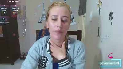 Mariam_wish1 live cam on Cam4