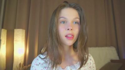 MarianaButtrey live cam on Cam4