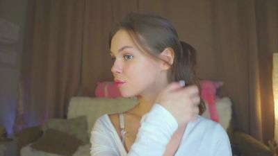 MarianaButtrey live cam on Cam4