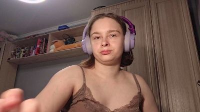 MarianaOkimoto live cam on Cam4