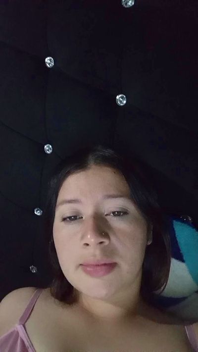 Mariana_Loving live cam on Cam4