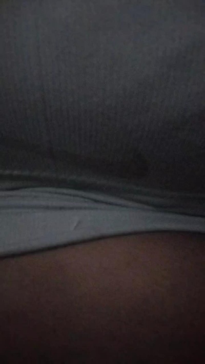 Marianah1821 live cam on Cam4