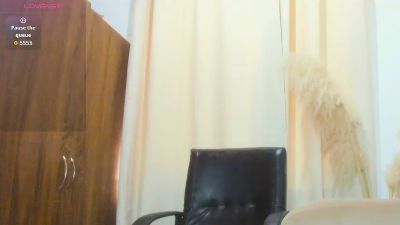 Marianaobregon live cam on Cam4