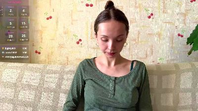MariannRaziano live cam on Cam4