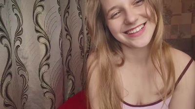 MaribelDefoore live cam on Cam4