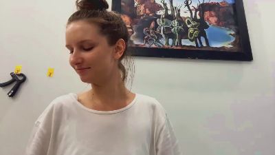 MaribelHudack live cam on Cam4