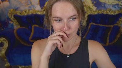 MaribelRiverr live cam on Cam4