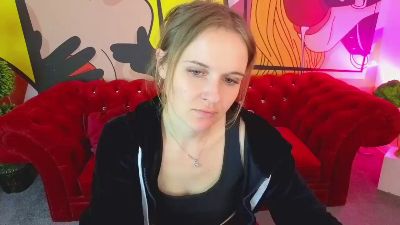 MaribelRiverr live cam on Cam4