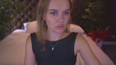 MaribelRiverr live cam on Cam4
