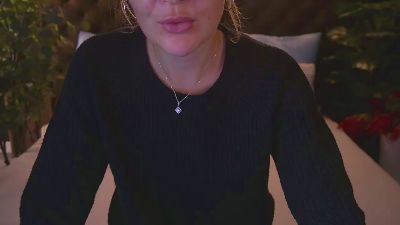 MaribelRiverr live cam on Cam4