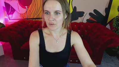 MaribelRiverr live cam on Cam4